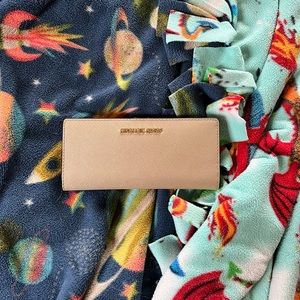 NWOT Michael Kors wallet
